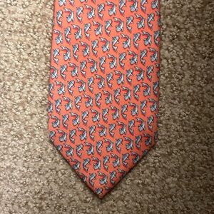 Men’s Vineyard Vines Salmon Tie